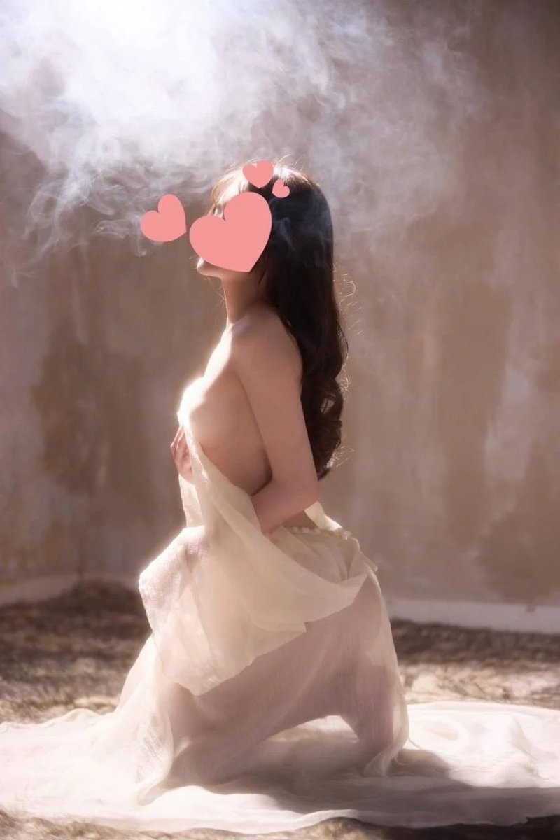 BABY UYỂN NHI - GÁI NON DÂM ĐÃNG, BODY MỀM MẠI, BÚ LIẾM CỰC PHÊ