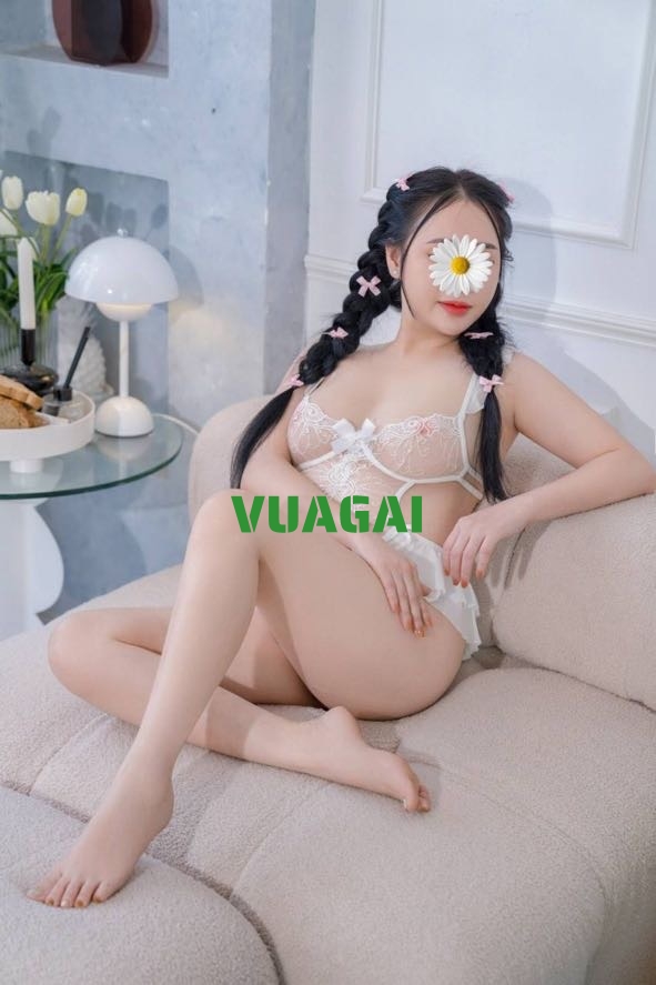 Trâm Anh - Khuôn Mặt Đẹp - Body Sexy Rực Lửa - Nồng Nàn Quyến Rũ Sexy