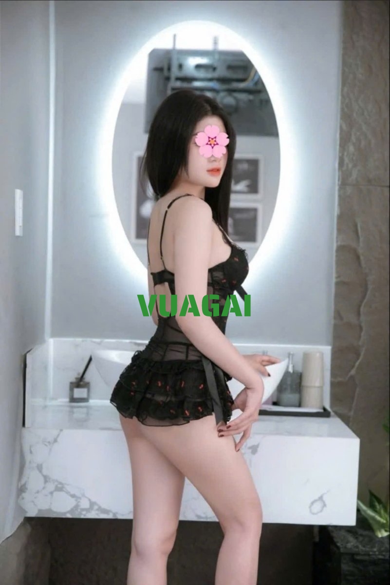 NGỌC NHI - NGỰC NỞ MÔNG CONG, CHĂM SÓC CHECKER TẬN TÌNH CHU ĐÁO HẾT NẤC.