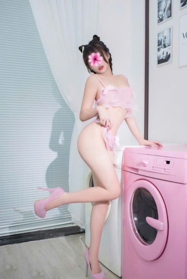 NGỌC TRÀ - MÚA CỘT SIÊU DẺO, LÀM TINH BAO PHÊ, CAM KẾT KHÔNG SƯỚNG, KHÔNG THU TIỀN