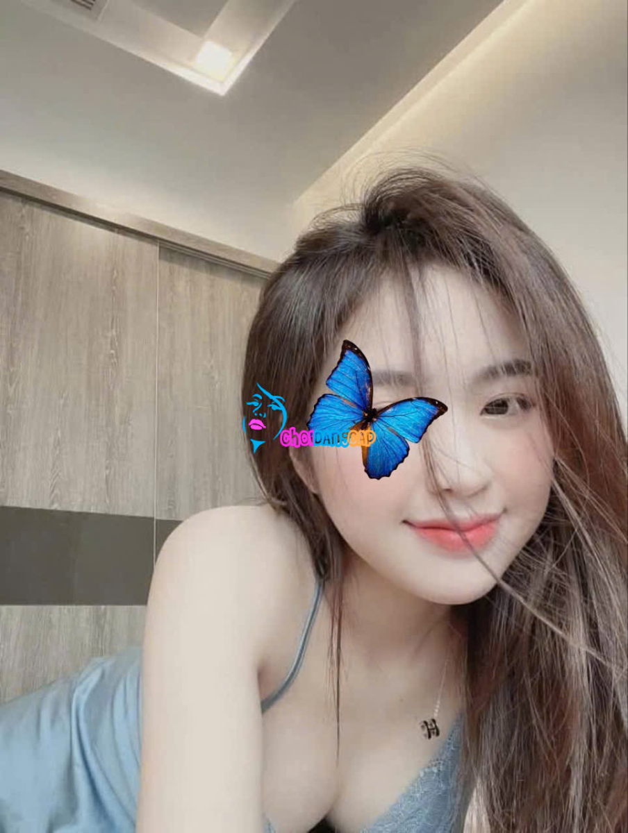 Trâu quỳ. 2k4 bed gái làm tình đẳng cấp. Ngọt ngào. Xinh tươi quên lối về