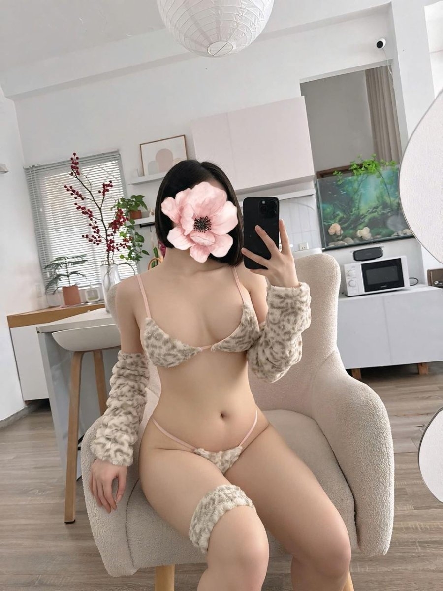 Ngoan Chiều Khách - Không Giục, Vui Vẻ Thoải Mái - Trải Nghiệm Cảm Xúc Đam Mê Bất Tận Cùng Em