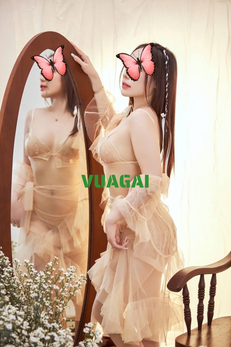 AN AN - 2K3 XINH NON MÚP MƯỢT VÚ BÝM MÔNG TƯƠI RÓI