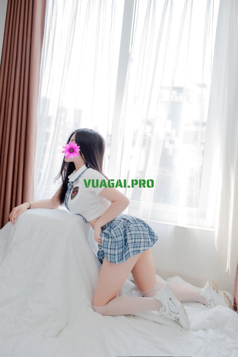 KIM GIANG-THANH XUÂN -YẾN VY 2K2 SIÊU PHẨM GÁI XINH LÀM TÌNH MIỄN CHÊ