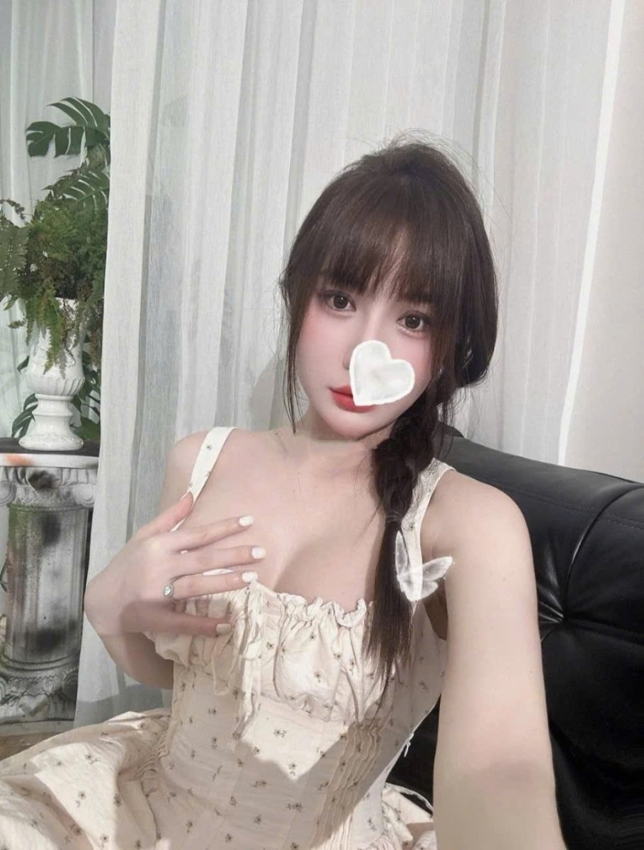 UYỂN NHI - VÚ TO CĂNG TRÒN - BÍM CO BÓP CỰC KHÍT - HÀNG TUYỂN CHỌN