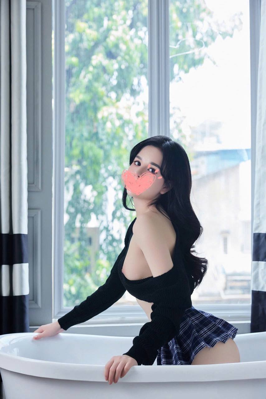 Trúc Anh - GƯƠNG MẶT CỰC XINH-KỸ NĂNG SEX ĐỈNH CAO-CHIỀU KHÁCH