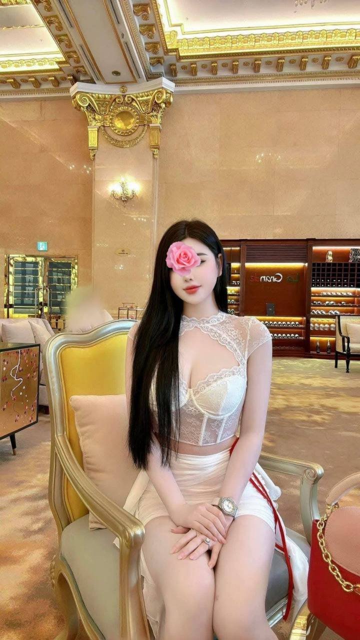 Khánh My - siêu phẩm skin đẹp, dáng chuẩn siêu đẹp